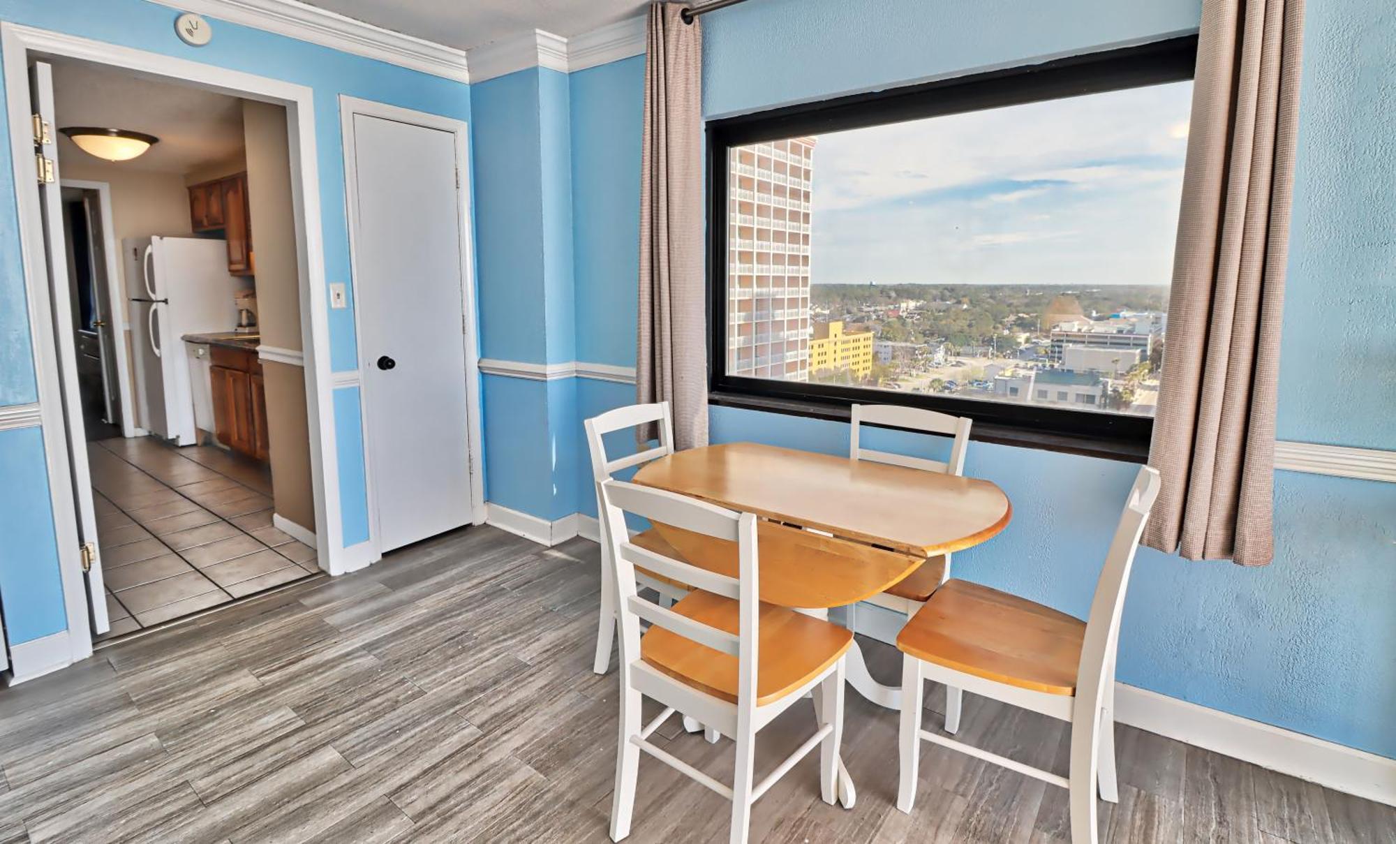 Suites At The Beach Myrtle Beach Room photo